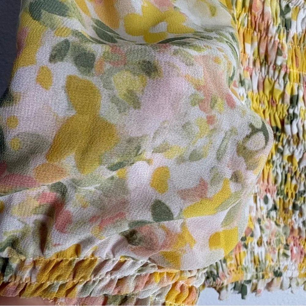 ASTR the Label Floral Smocked‎ Puff Sleeve Blouse Yellow Size XS